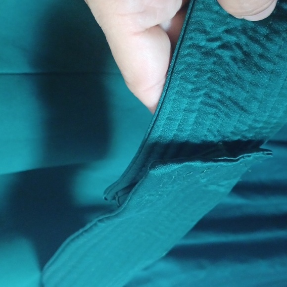 Vera Wang White Emerald Green Maxi Gown, one shoulder,  belted, front slit - Picture 9 of 12